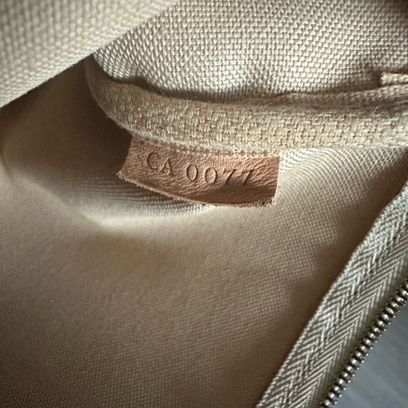 LOUIS VUITTON WHITE DAMIER AZUR POCHETTE ACCESSOIRES - Picture 15 of 15